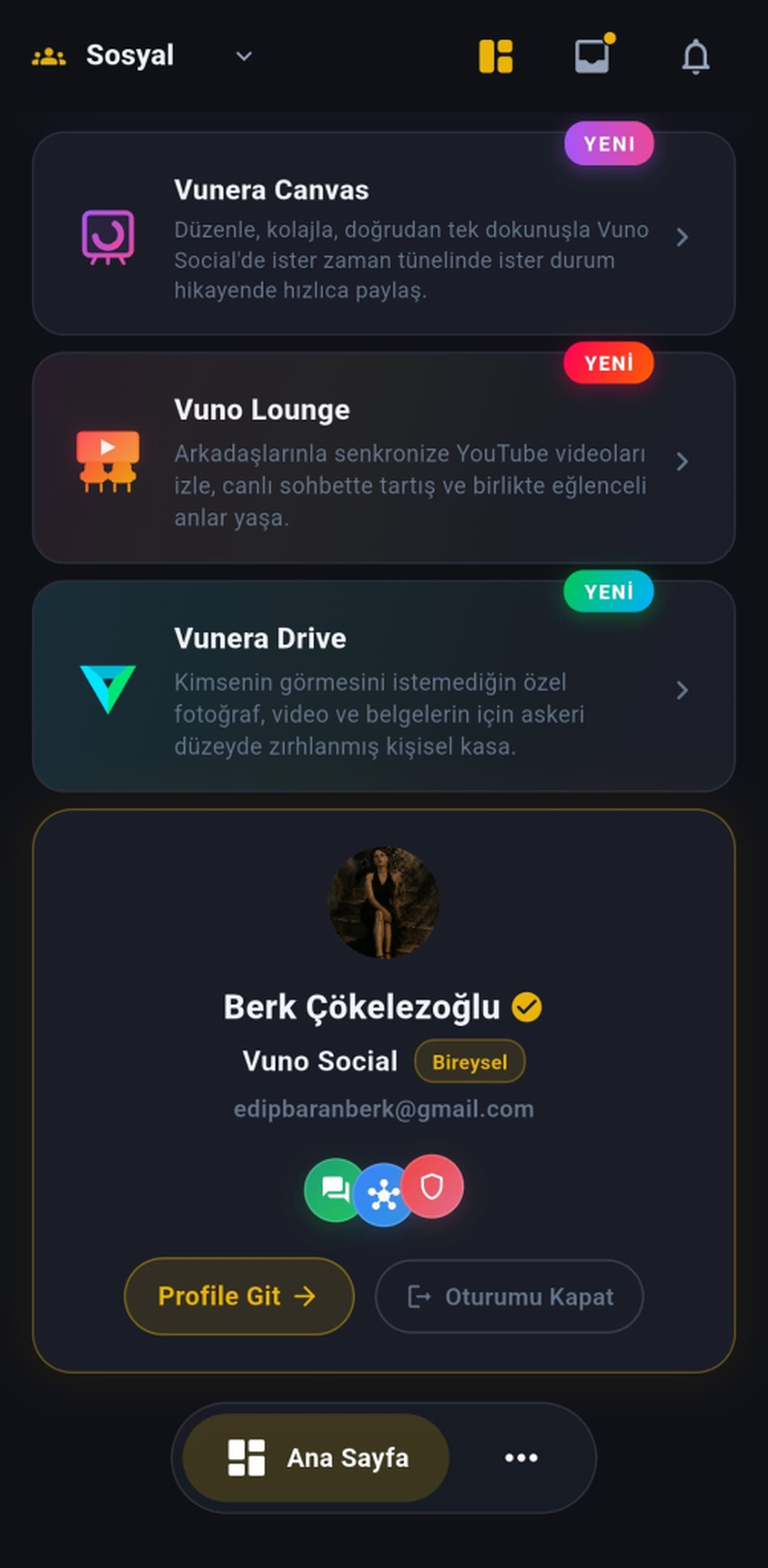Social app screen